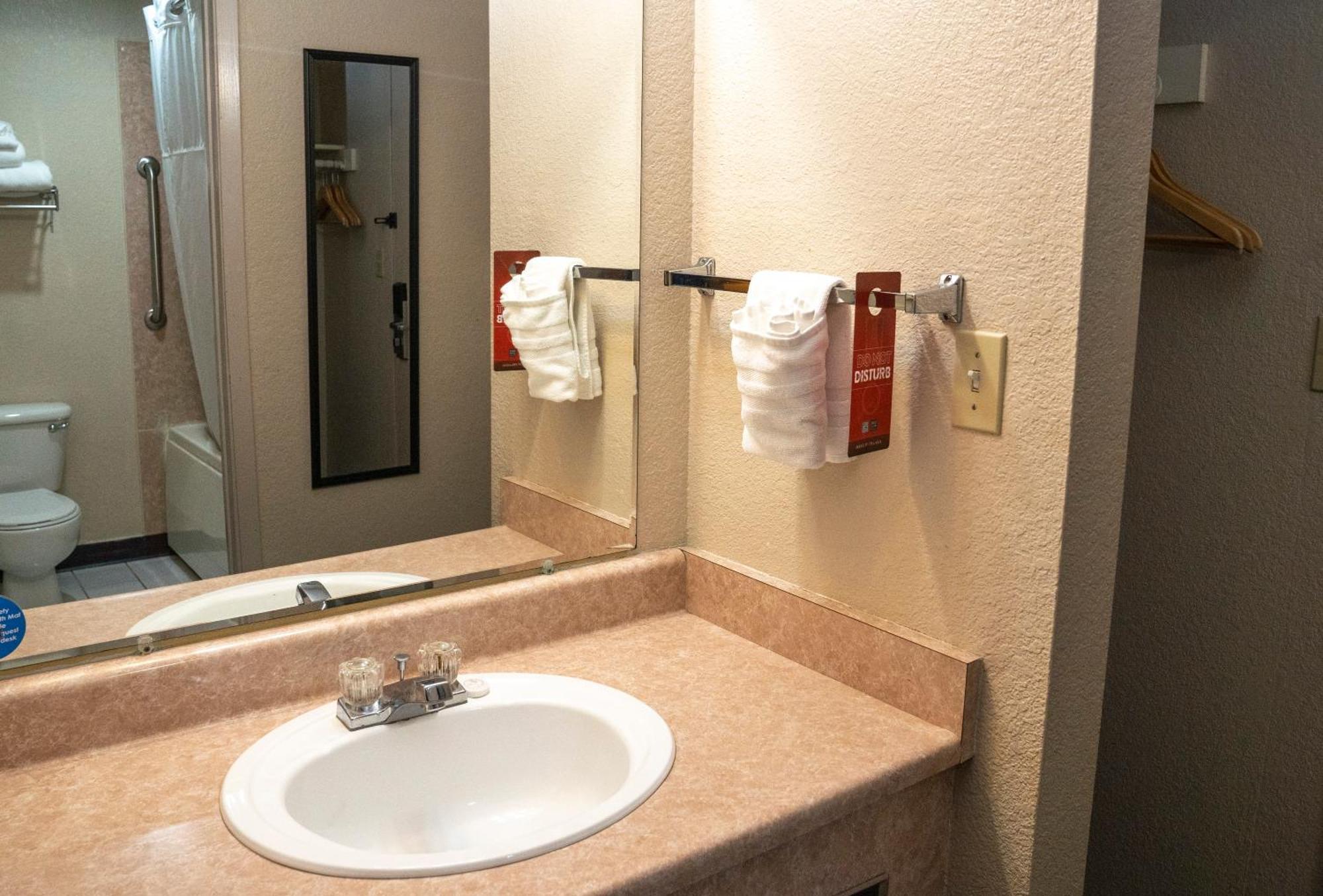 Hotel Americas Value Lynnwood